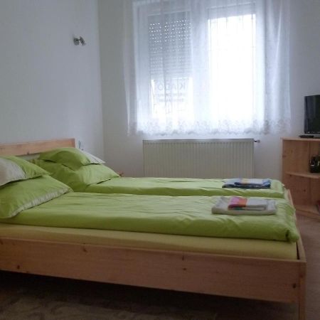 Keresztmama Haza Apartment Hajduszoboszlo Bagian luar foto