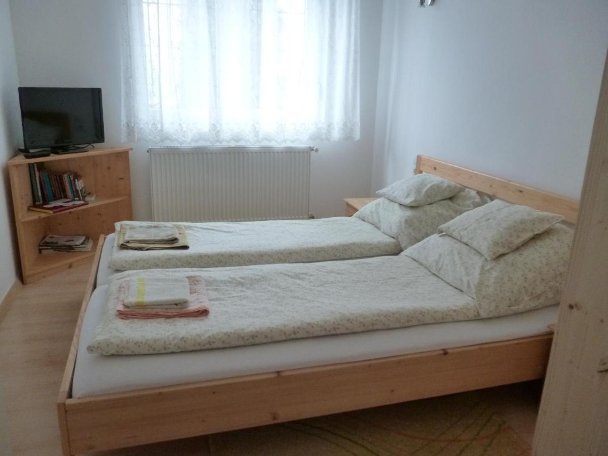 Keresztmama Haza Apartment Hajduszoboszlo Bagian luar foto