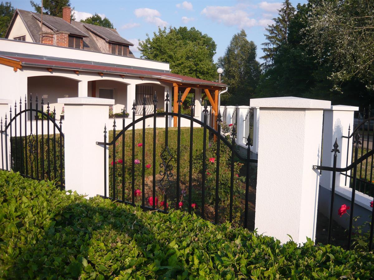 Keresztmama Haza Apartment Hajduszoboszlo Bagian luar foto